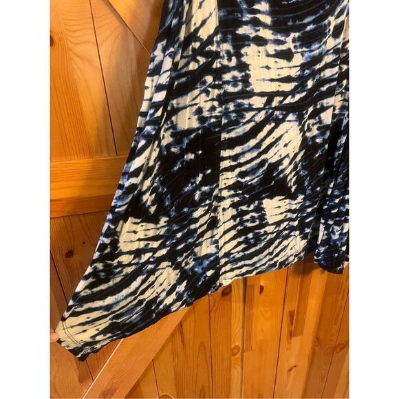 Willi Smith, Sleeveless blouse, size 3X
(1390) - Picture 2 of 5